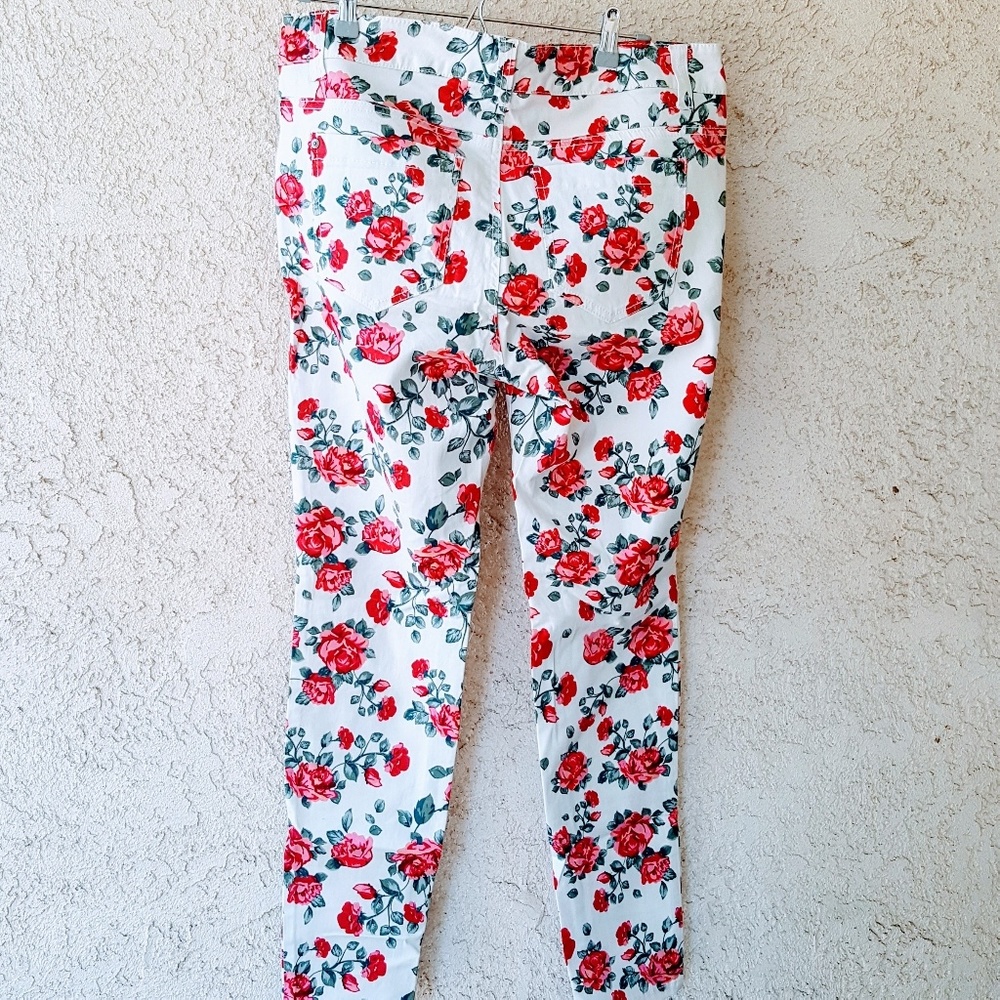 Forever 21 plus Rose Pants size 12